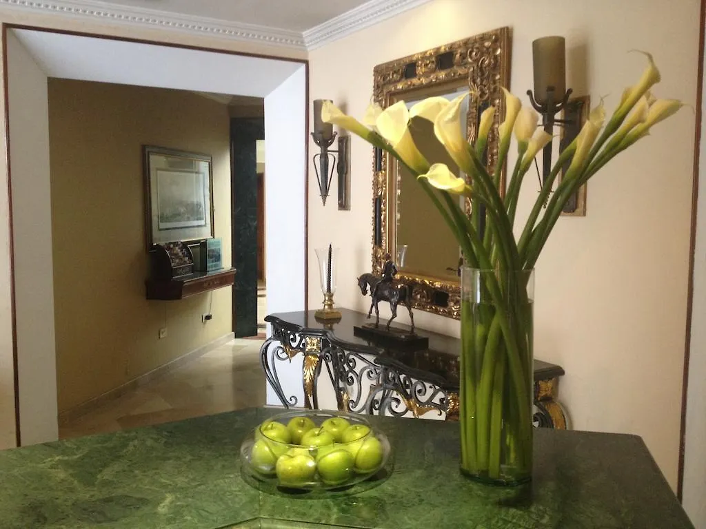 La Colina Suites Hotel 4*, Quito