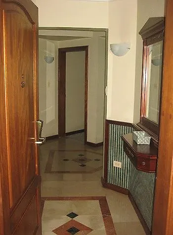 La Colina Suites Hotel
