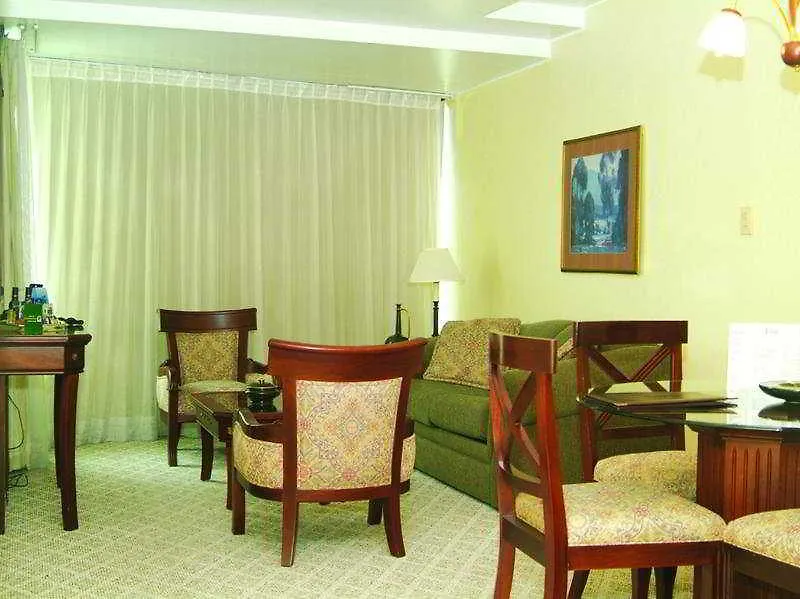 La Colina Suites Hotel Quito